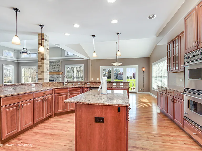 24833 Winterberry Ln — Photo 13