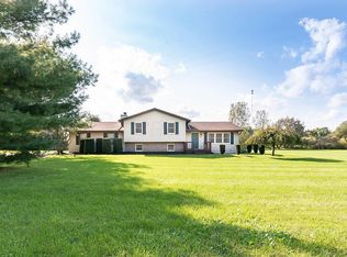 6621 Perry Rd, Centerburg, OH 43011