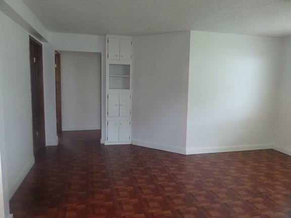 3rd image of 29109 N St