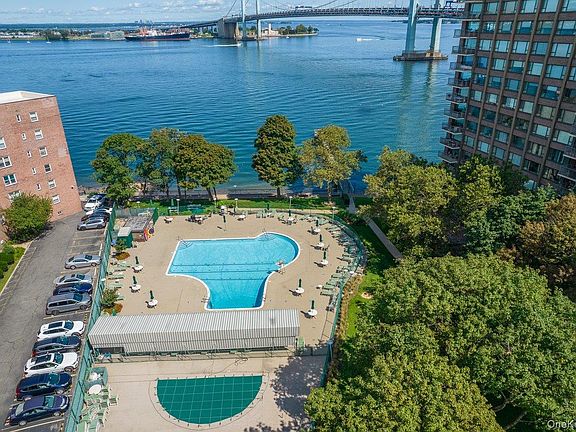 3rd image of 166-25 Powells Cove Boulevard #17F
