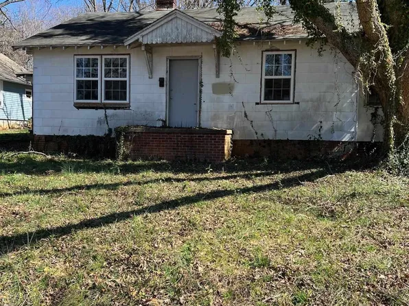 103 McCoy St, Easley, SC 29640