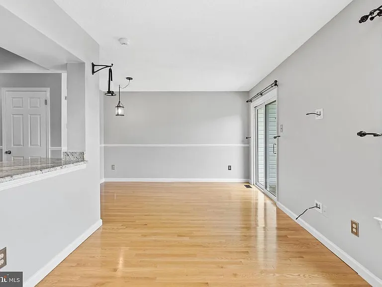 4650 Louise Saint Claire Dr — Photo 7