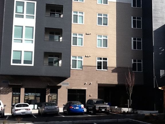 4th image of 975 NE Discovery Dr Unit 206