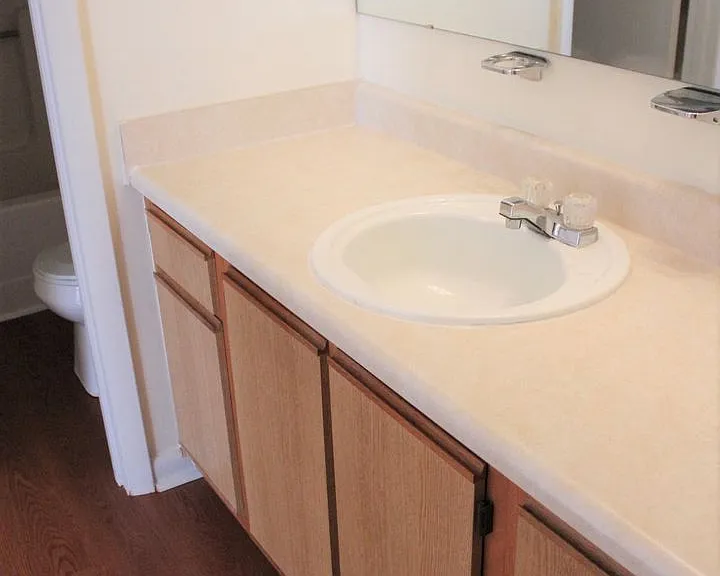 7805 Gallant Ridge Dr — Photo 23