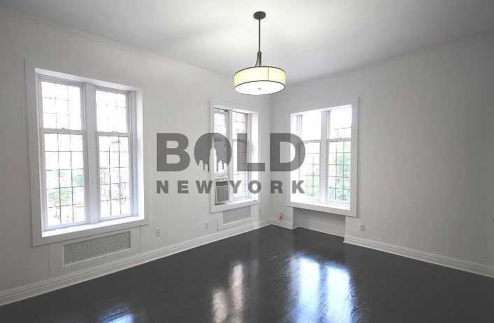 1st image of 10 5th Ave APT 3B