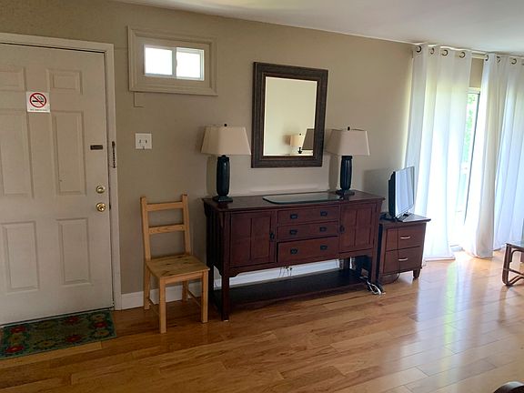 3rd image of 627 Garden Ave #11516074