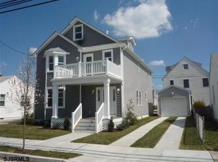 209 N Clarendon Ave, Margate, NJ 08402
