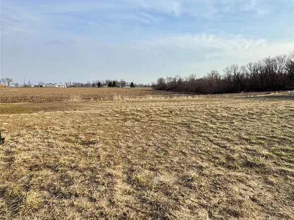 1521 3rd St SW, Mount Vernon, IA 52314