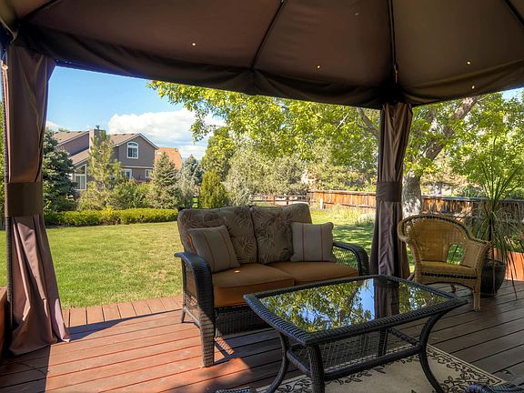 Huge yard, killer deck