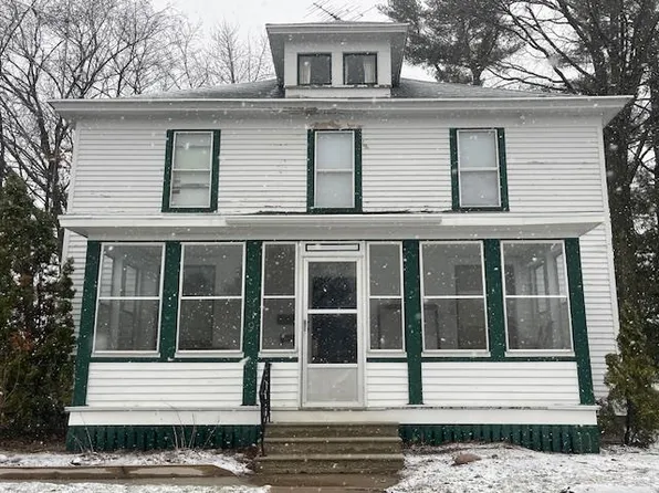 339 S Main St, Shawano, WI 54166