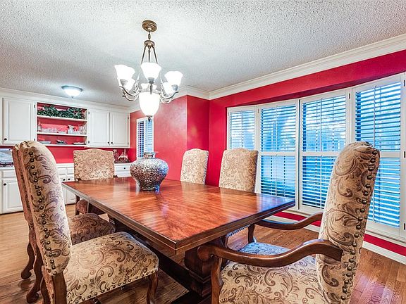5th image of 1923 Rockbrook Dr