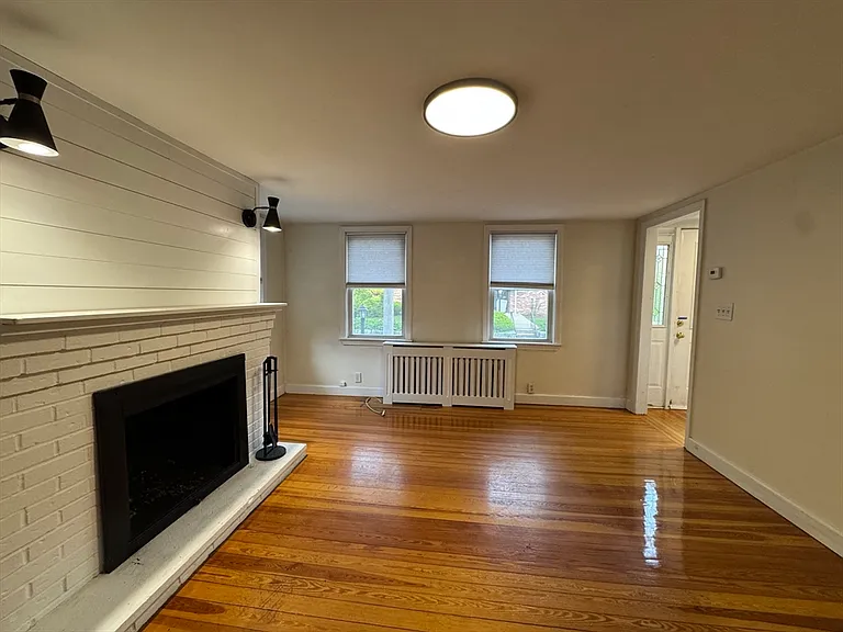 39 Cross St #1 — Photo 3