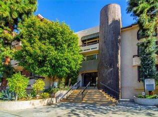 5534 Encino Ave APT 202, Encino, CA 91316