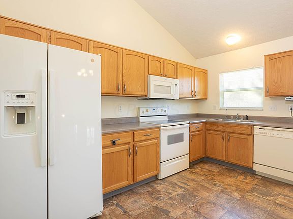5th image of 109 Barry Knoll Dr