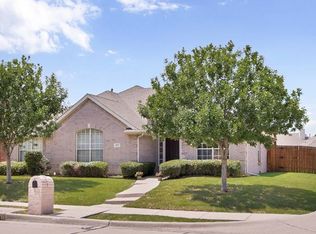 3817 Menard Dr, Carrollton, TX 75010
