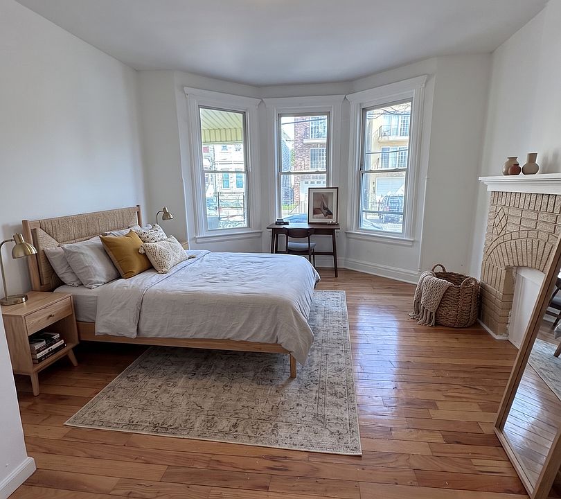 1st image of 185 S 11th St Floor 3