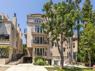 8833 Cynthia St, West Hollywood, CA, 90069