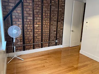 Rented by Premier Metro Realty Corp