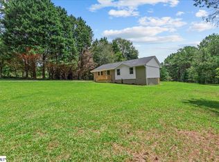 219 Holliday Rd, Six Mile, SC 29682