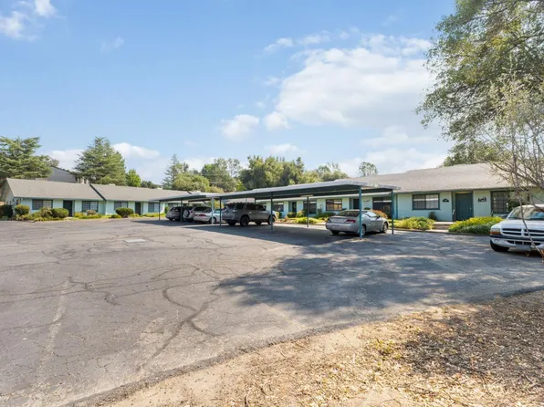 40411 Live Oak Drive, Oakhurst, CA 93644