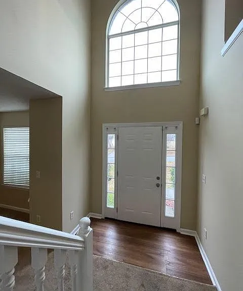Private Entry Foyer