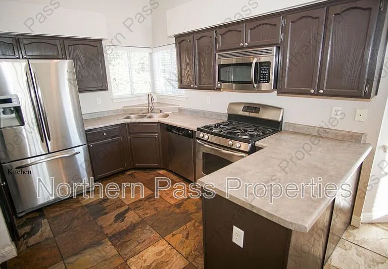 1516 Cherokee Ridge Dr — Photo 7