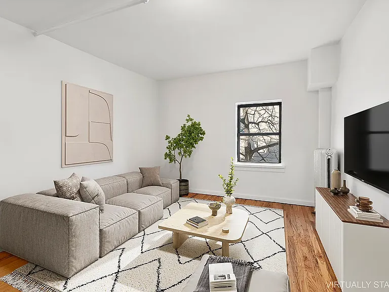 1125 Dean St #4R — Photo 2