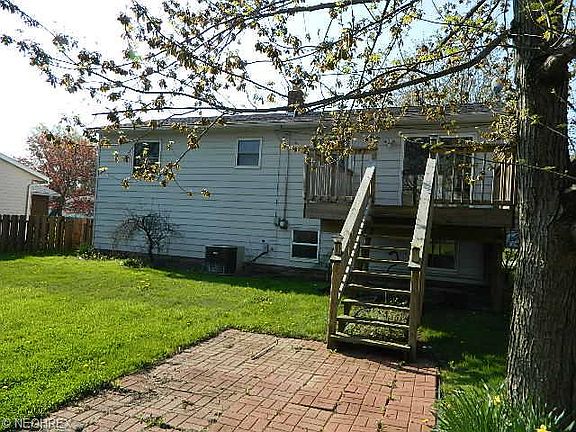 2nd image of 36615 S Lake Shore Blvd