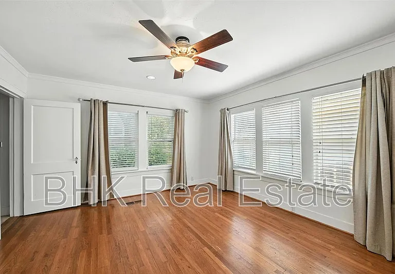 4036 Dexter Ave — Photo 13