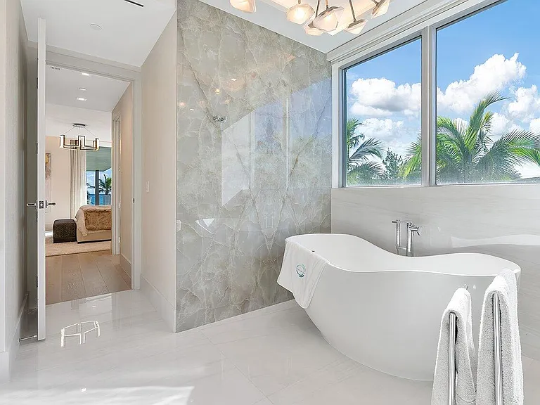 1901 S Ocean Blvd #10 — Photo 39