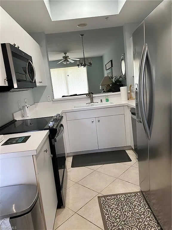2 bed, 2.0 bath, 1252 sqft, $5,200 — Photo 3
