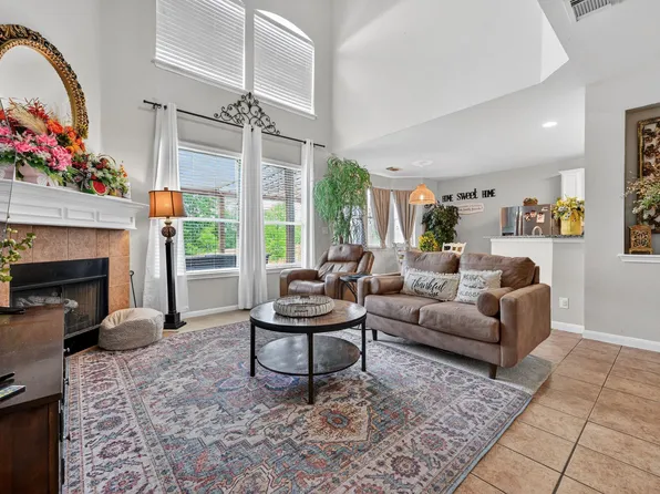1707 Alison Ann Ct, Pflugerville, TX 78660