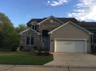 144 Stonecreek Dr, Cleveland, OH 44143