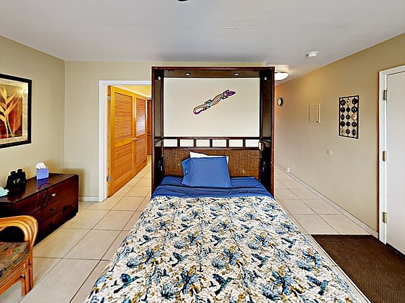 2nd image of 76-6259 Alii Dr #234
