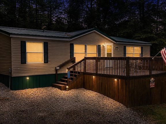 5th image of 635 Lakeshore Dr