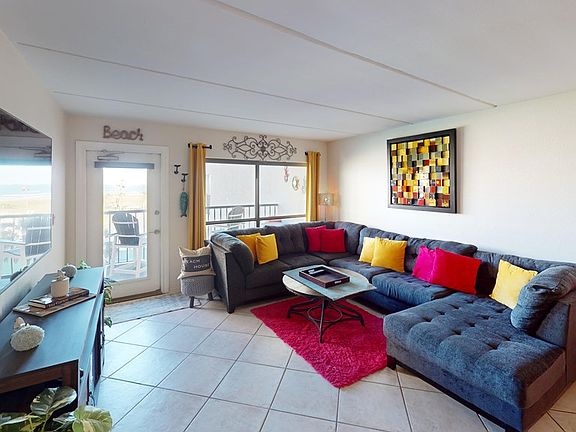 2nd image of 406 Padre Blvd Unit 404
