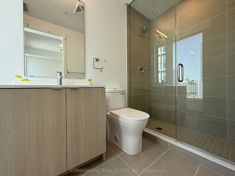 100 Queen St E #2711 — Photo 7