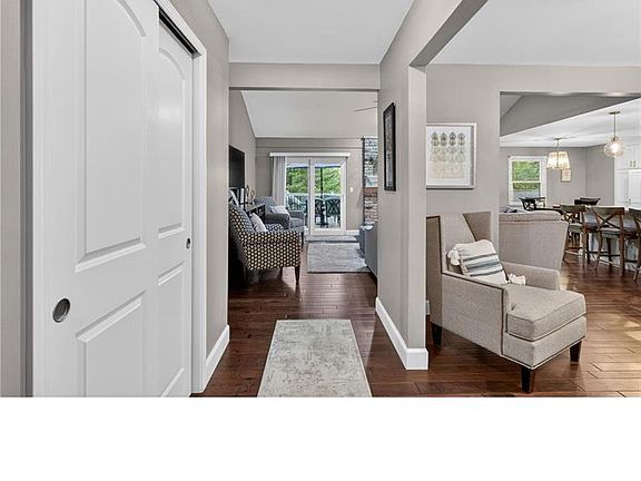 4th image of 15580 Clover Ridge Dr