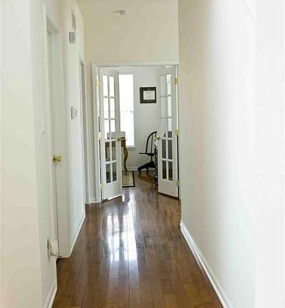 3rd image of 1285 Flagstone Dr