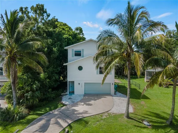 3405 10th St W, Palmetto, FL 34221