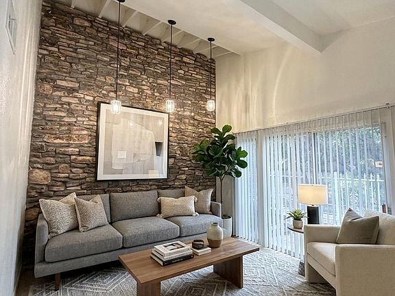 2nd image of 119 Sunnyland Dr #1
