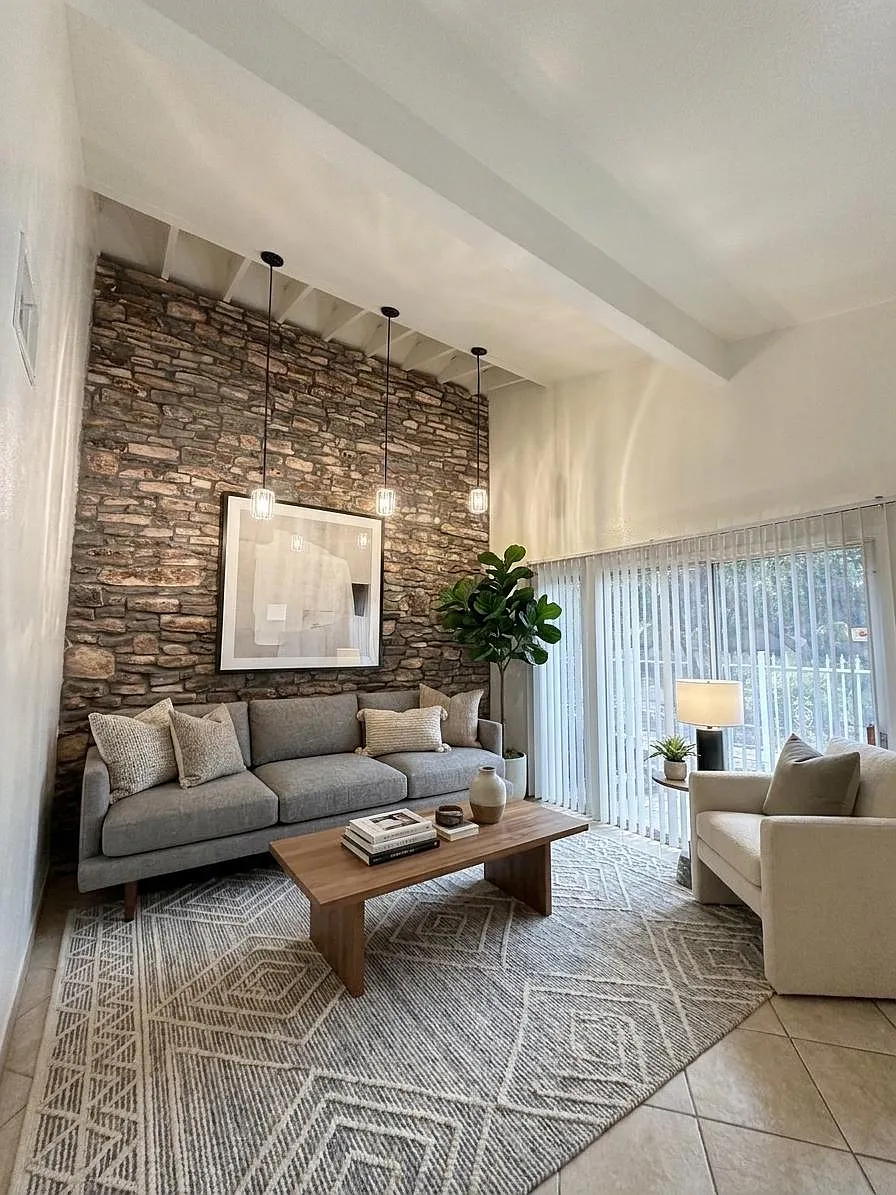 Building Photo - 119 Sunnyland Dr #1