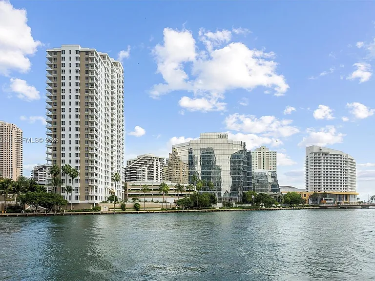 701 Brickell Key Blvd #1106 — Photo 4