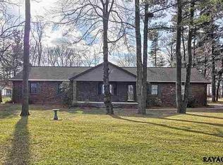 1985 Woodberry Rd, York, PA 17408