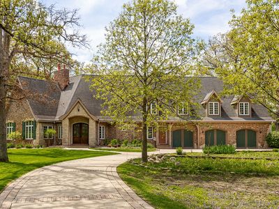 7S460 Donwood Dr W, Naperville, IL, 60540