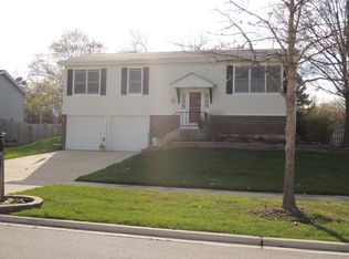268 Oxford Ln, Bloomingdale, IL 60108
