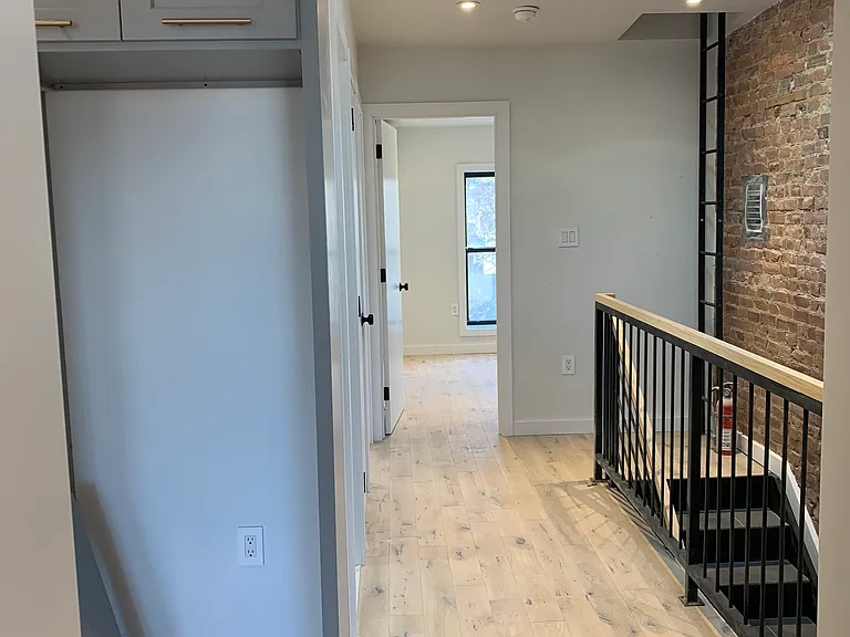 478 Decatur St #3 — Photo 9