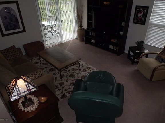 5th image of 541 S Aberdeenshire Dr