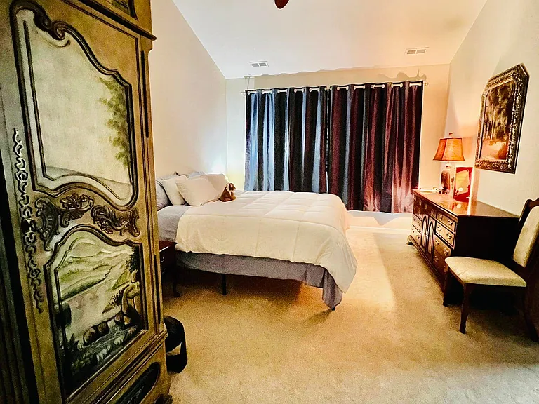 Arthur Hills Dr — Photo 16