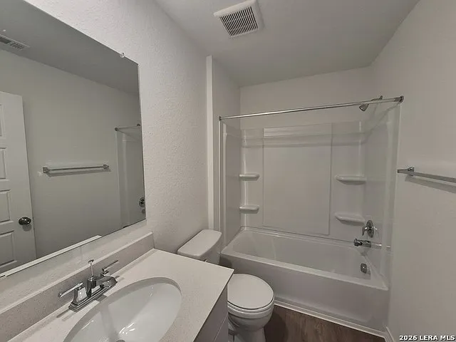 942 Bluegrass Point — Photo 16